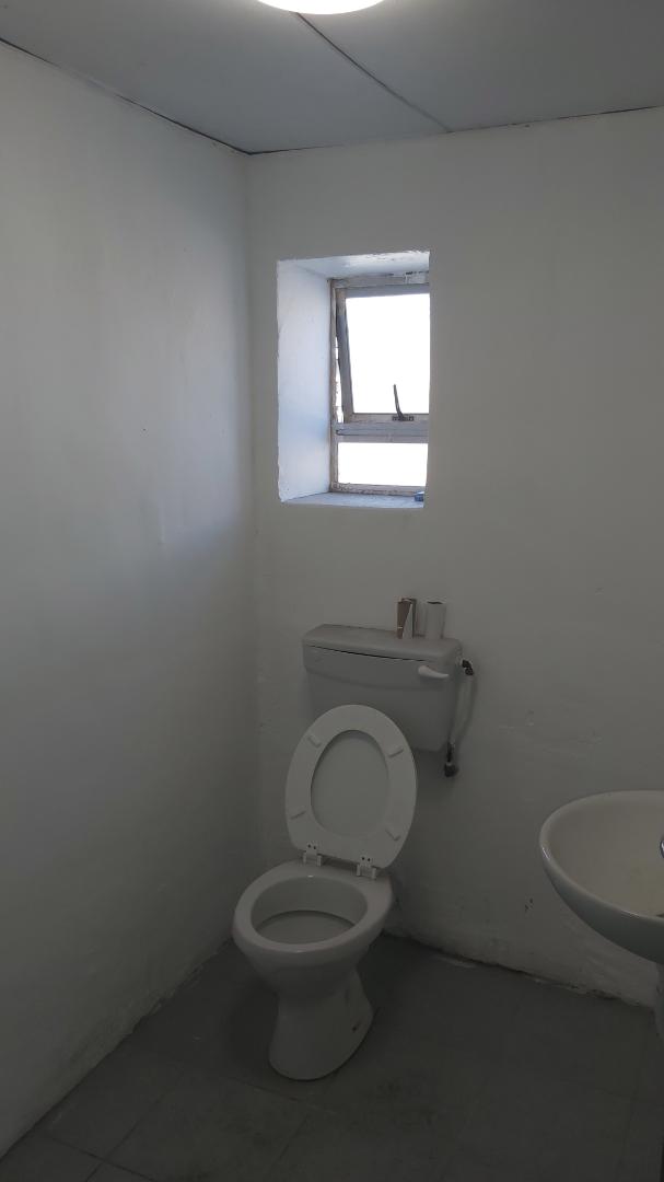 To Let Commercial Property for Rent in Sidwell Eastern Cape